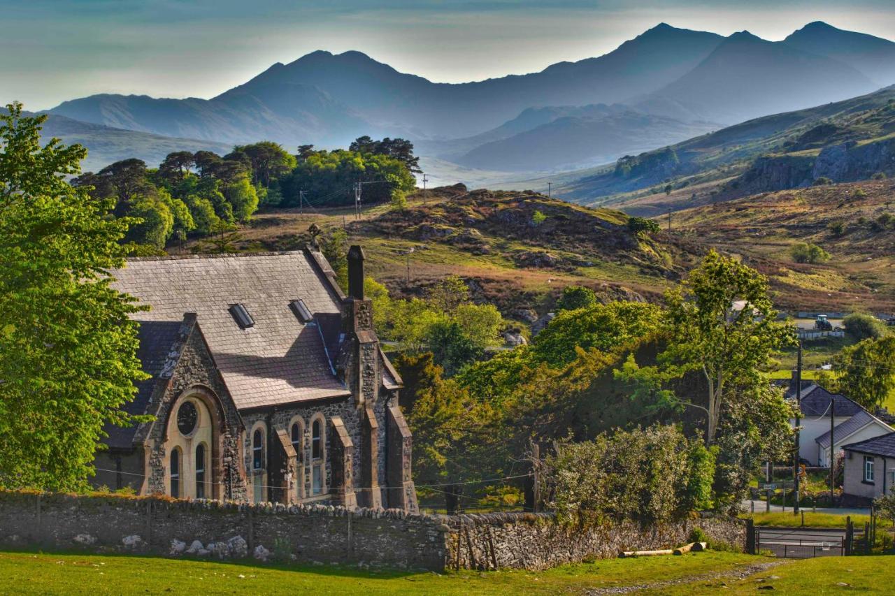 Mountain Church Capel Curig Exterior foto